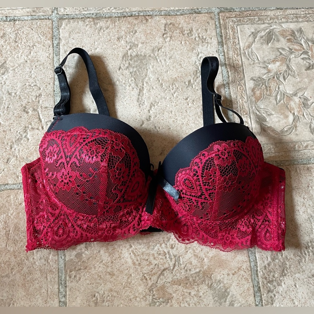 Bra - Picture 1 of 5